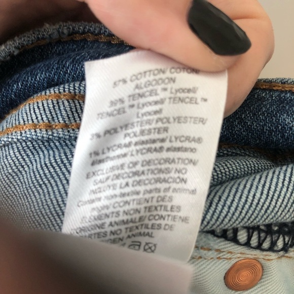 Lucky Brand Mens 411 Hooper Athletic Taper Destruction Jean 29 x 32 - Picture 8 of 10